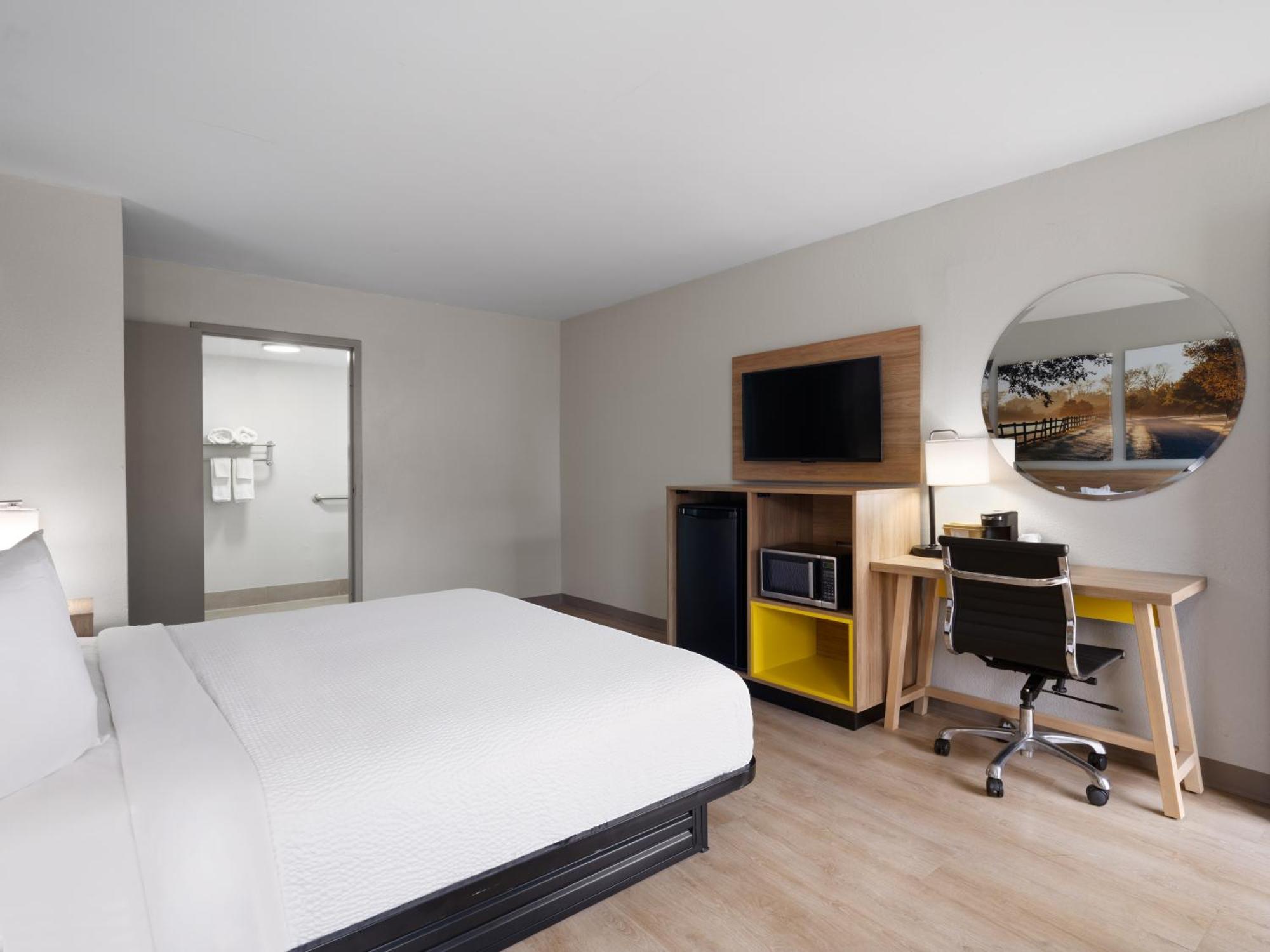 Days-Inn By Wyndham Montgomery I-85 Exteriör bild