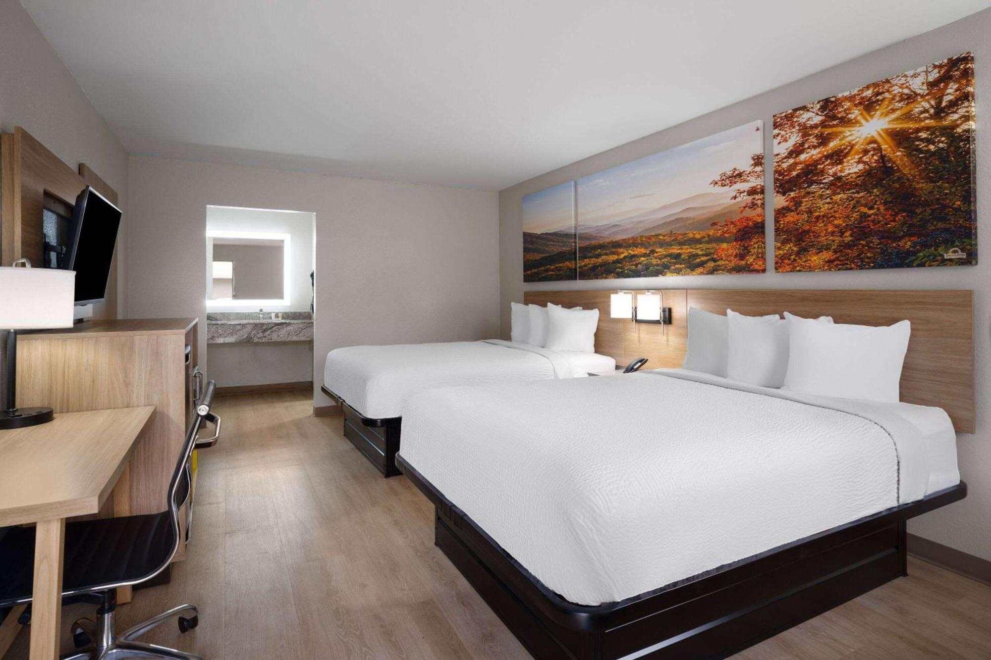 Days-Inn By Wyndham Montgomery I-85 Exteriör bild