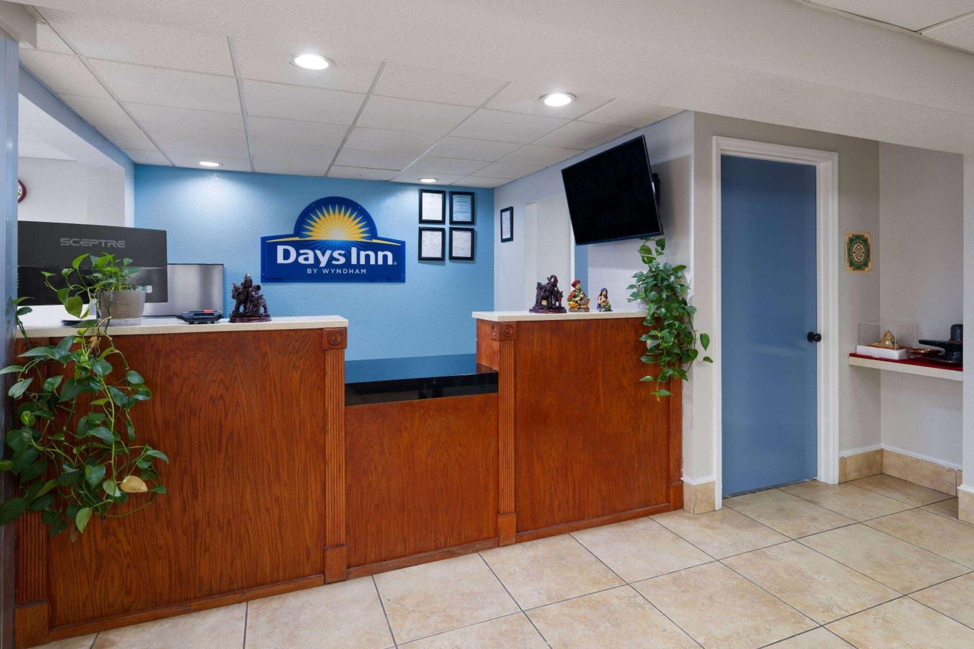 Days-Inn By Wyndham Montgomery I-85 Exteriör bild